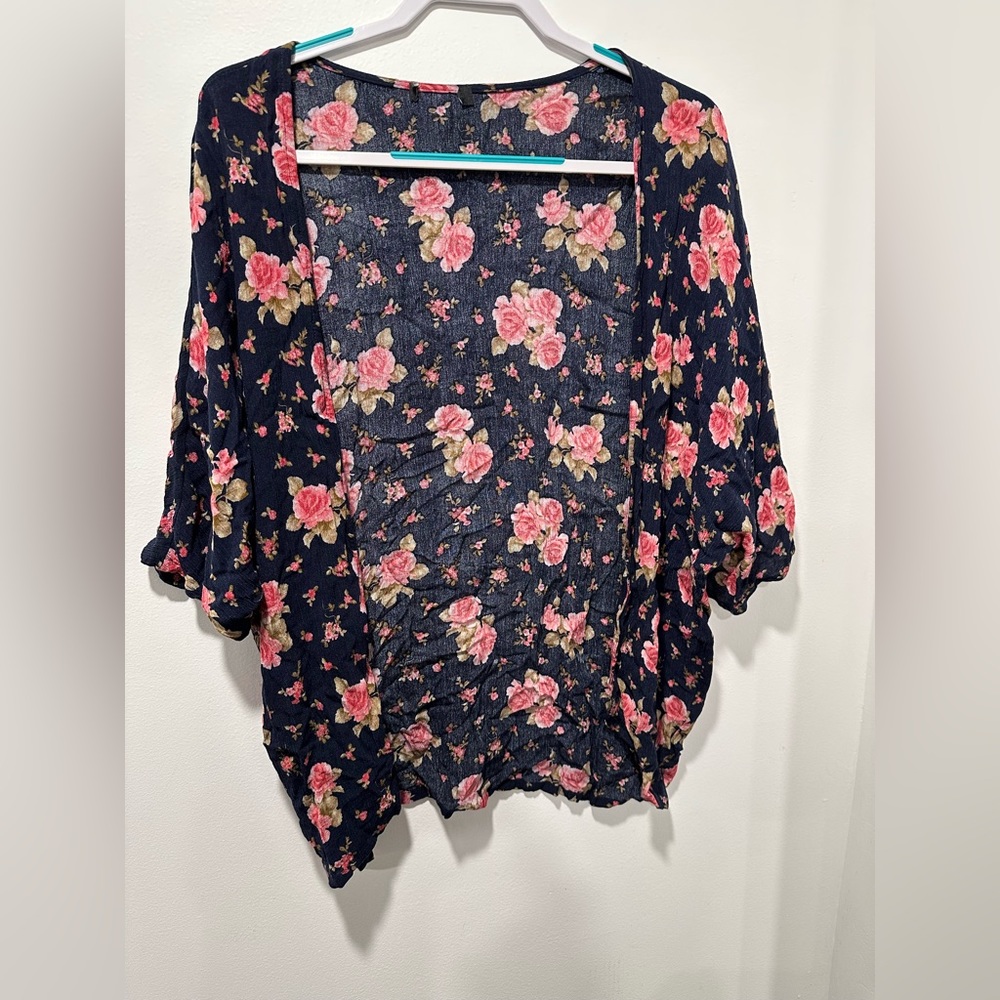 Floral Light Cardigan Size L